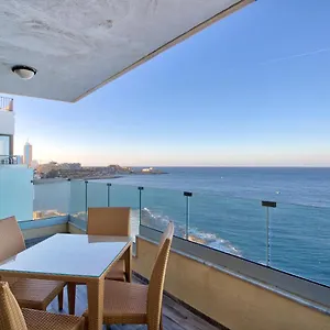 Apartamento Seafront With Balcony & Sea Views By Jl, Sliema
